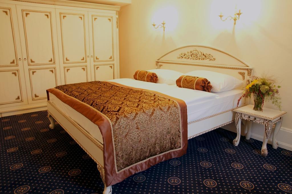 Schloss Hotel Wolfsbrunnen Schwebda Esterno foto