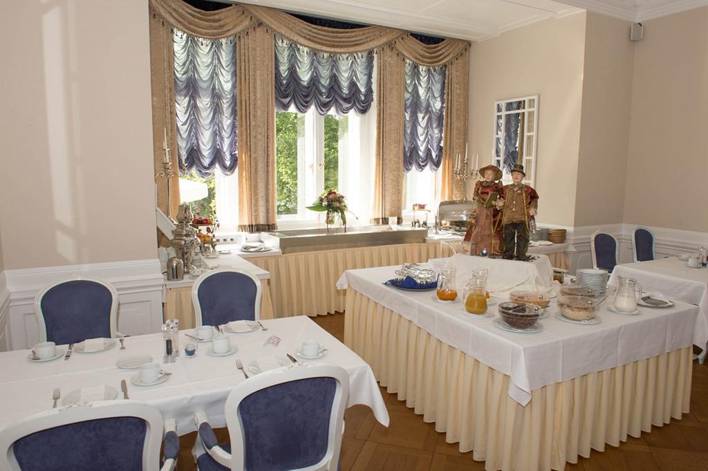 Schloss Hotel Wolfsbrunnen Schwebda Esterno foto
